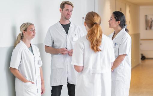 Aios in gesprek